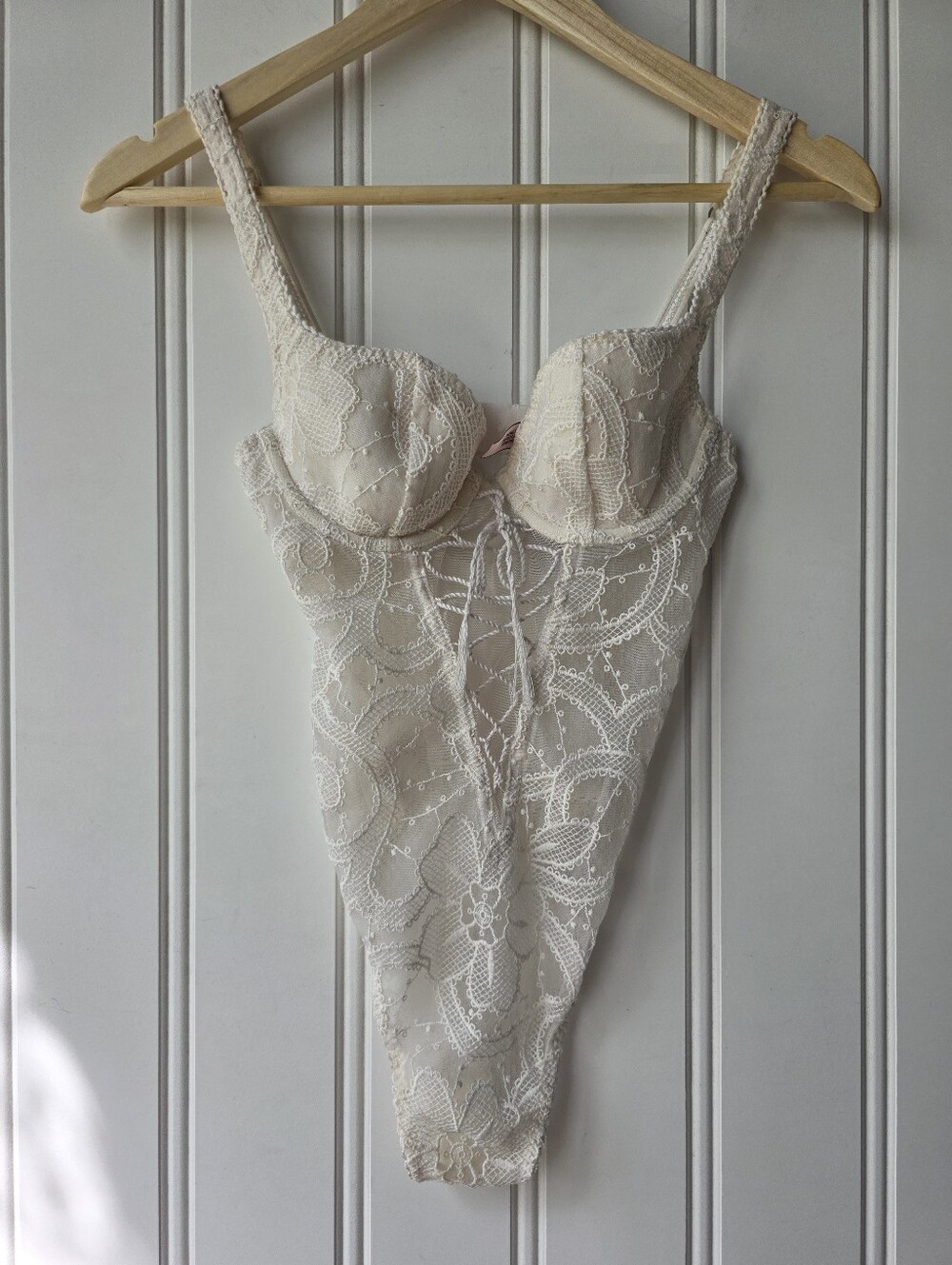 Victoria's Secret Cream Lace Lingerie Teddy Bodysuit 32B